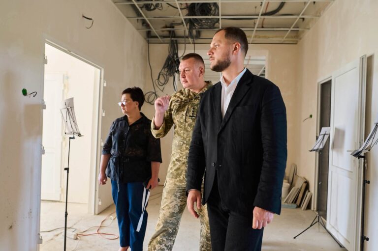  Микола Калашник оцінив перебіг оновлення реабілітаційного центру в Білоцерківській громаді 