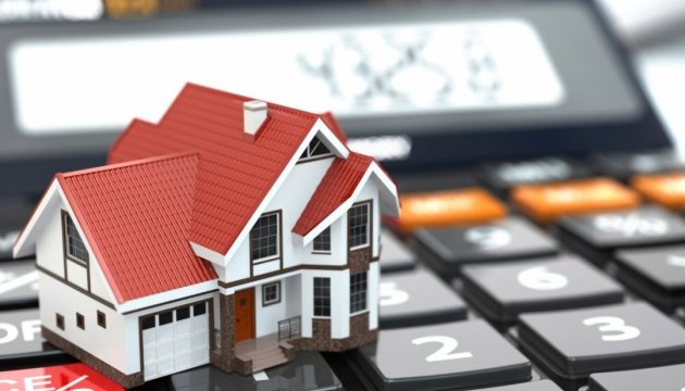  Українці цьогоріч сплатили майже на 13% більше податку на нерухомість 