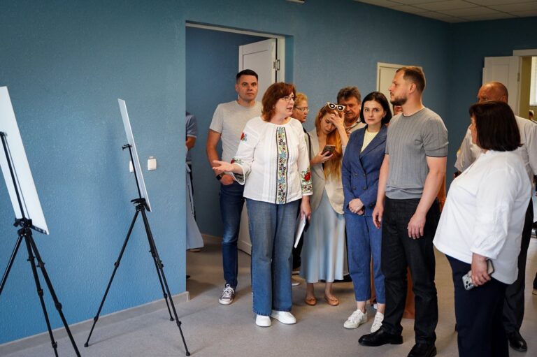  Відбудований після окупації ліцей на Київщині відкриє двері для учнів з 1 вересня 