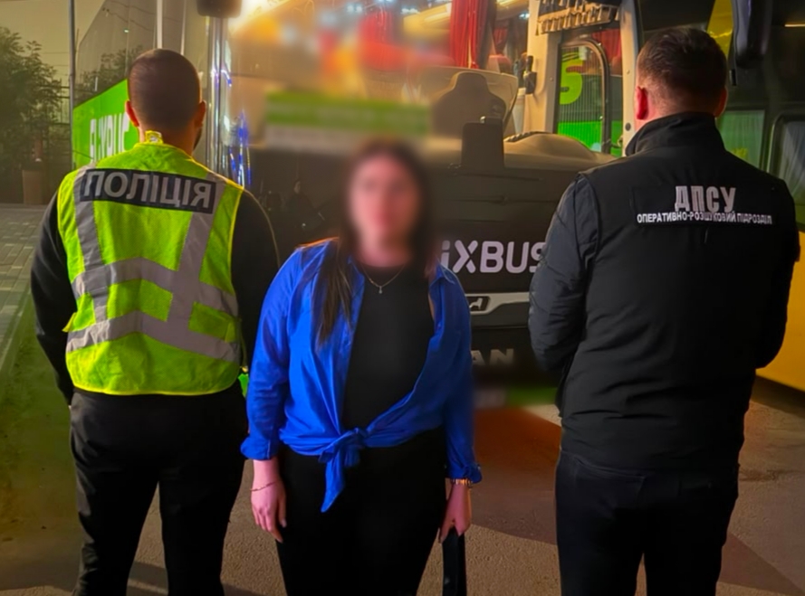  Продавала жінок в сексуальне рабство: поліцейські Київщини затримали зловмисницю 