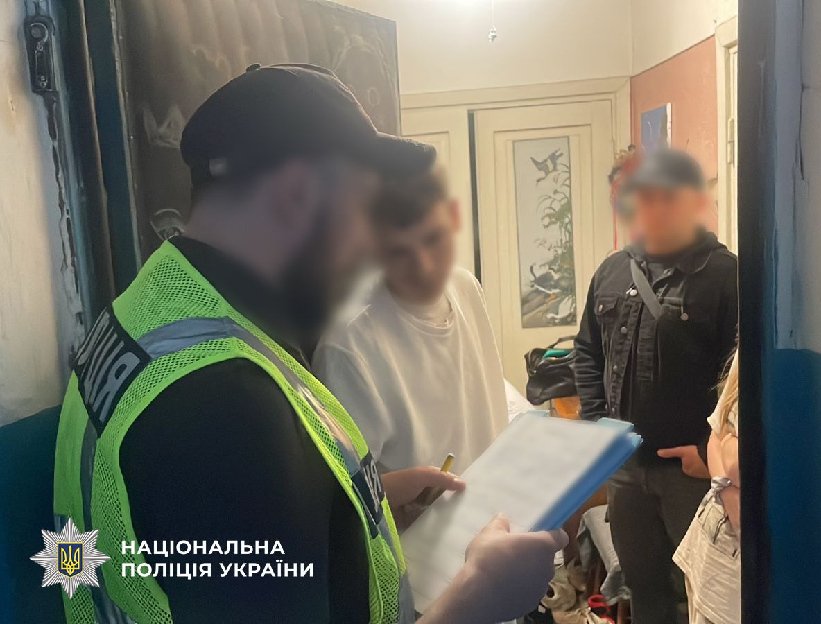  Поліцейські затримали шахрая, який ошукав доньку загиблого військового на 700 тисяч гривень 