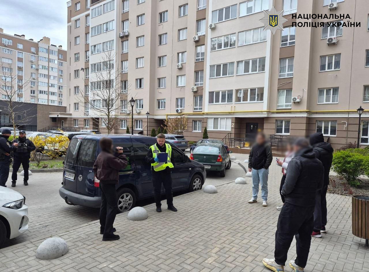  Поліція Києва затримала водія, який вчинив стрілянину у Святошинському районі 