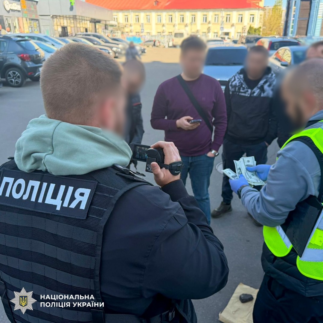 У Києві затримали організатора схеми ухилення від служби під виглядом священника 