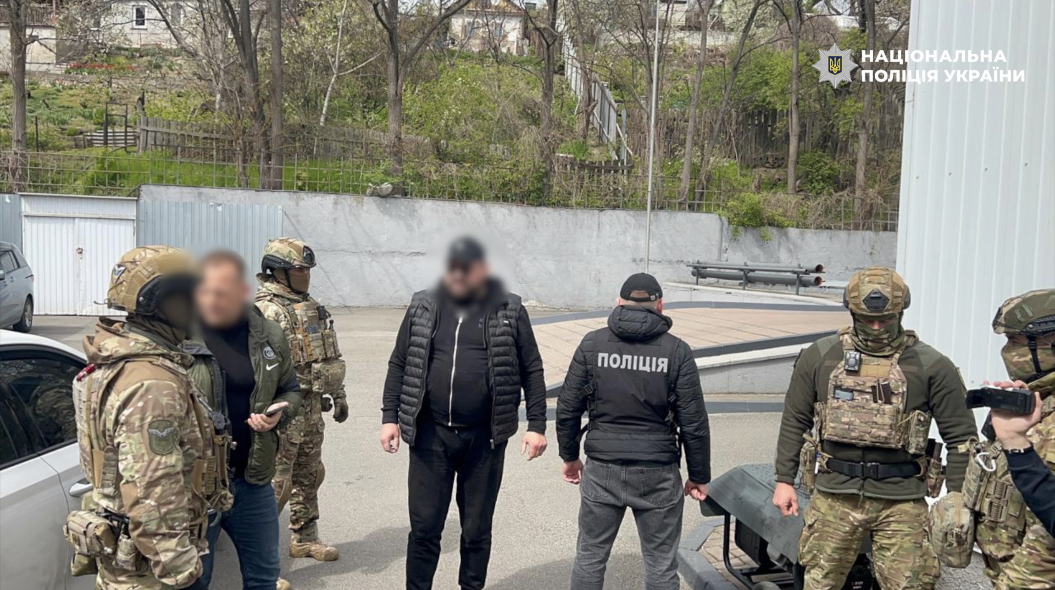  У Києві затримали організатора незаконного переправлення чоловіків за кордон за $23 тис 
