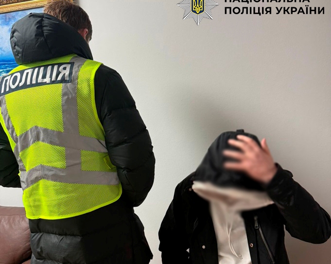  Поліцейські викрили киянина у вчиненні сексуальних злочинів щодо трьох неповнолітніх дівчат 