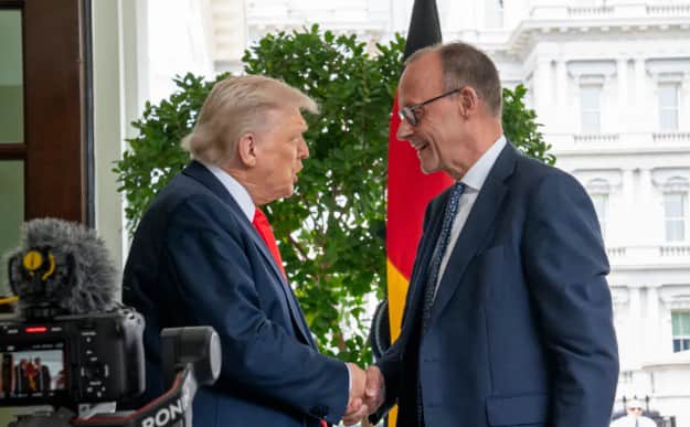  Мерц розраховує на зустріч з Трампом у Давосі у спробі послабити напругу через Гренландію 