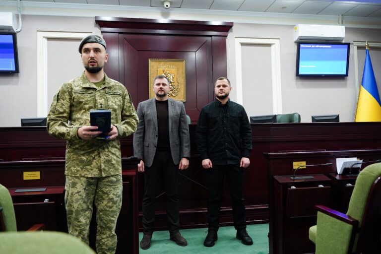  Микола Калашник: На Київщині відзначили військових та цивільних за внесок у стійкість та розвиток області 