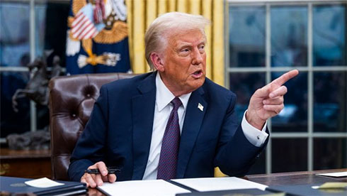  Трамп залишить "значні" мита для Індії, якщо та не припинить купувати нафту РФ 