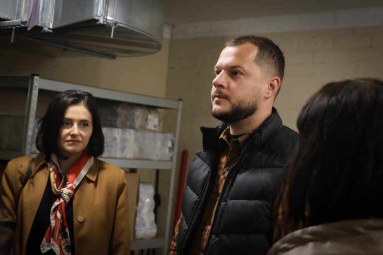  У Вишгороді з’явилося нове укриття для учнів — Микола Калашник перевірив готовність 