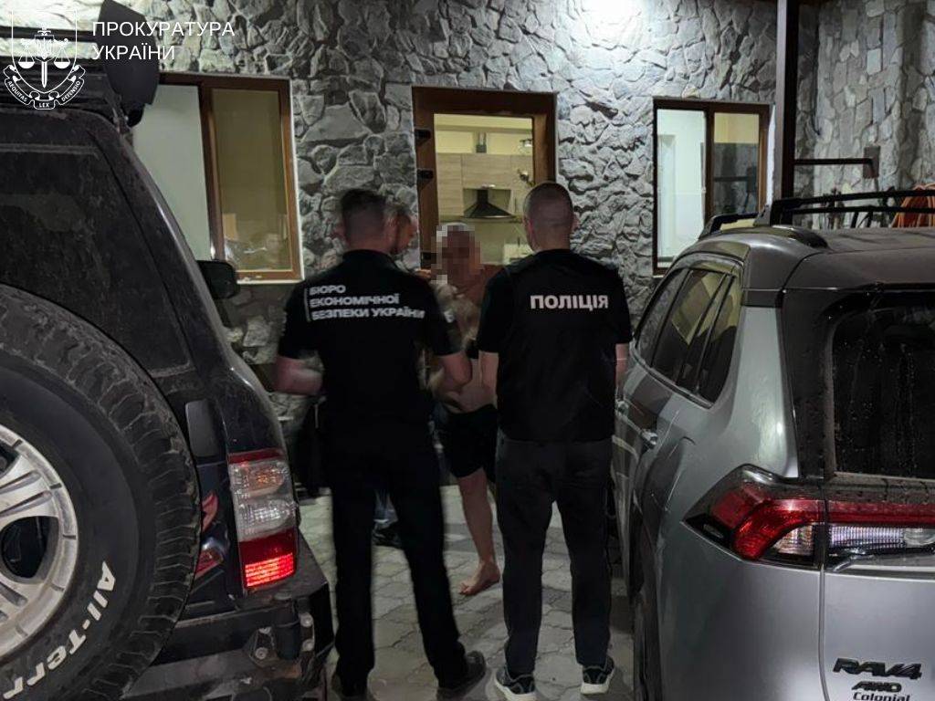  Правоохоронці припинили злочинний вплив «наглядача Бесарабії» 