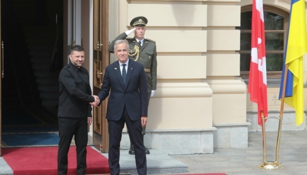  Зеленський подякував Карні за готовність Канади приєднатись до програми PURL 