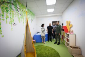  Київщина готується до навчального року: нові укриття, автобуси та сучасні садочки 