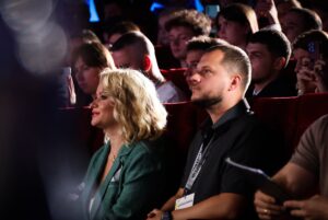  Микола Калашник: Молодь має бути в центрі державотворення — енергія, відповідальність і дії  йні. 