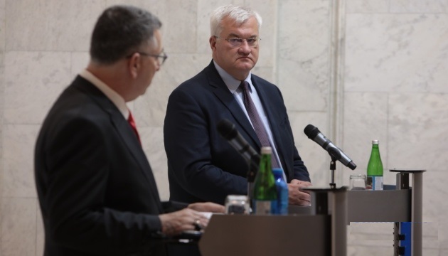  Україна закликає Ізраїль поновити роботу міжурядової економічної комісії 