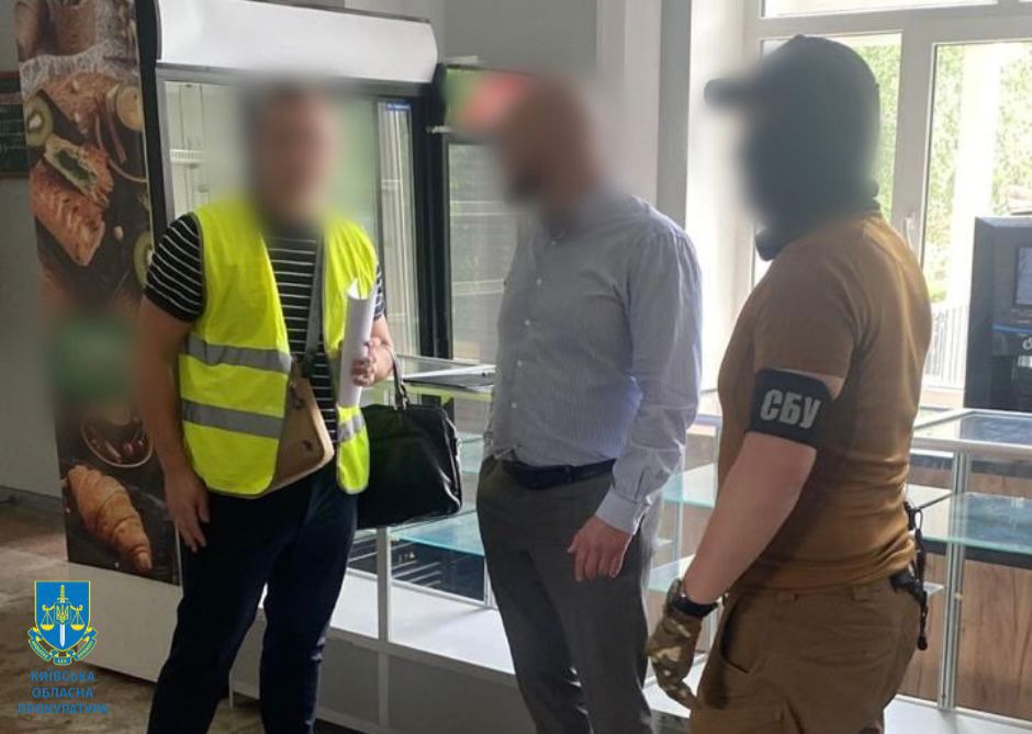  Взято під варту директора одного з комунальних закладів Київщини за отримання неправомірної вигоди 15 тис. доларів за вплив на ВЛК 