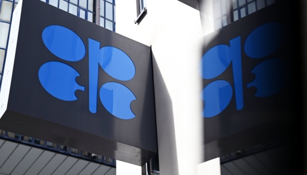  Країни ОПЕК+ у серпні збільшать видобуток нафти на 548 тисяч барелів за добу 