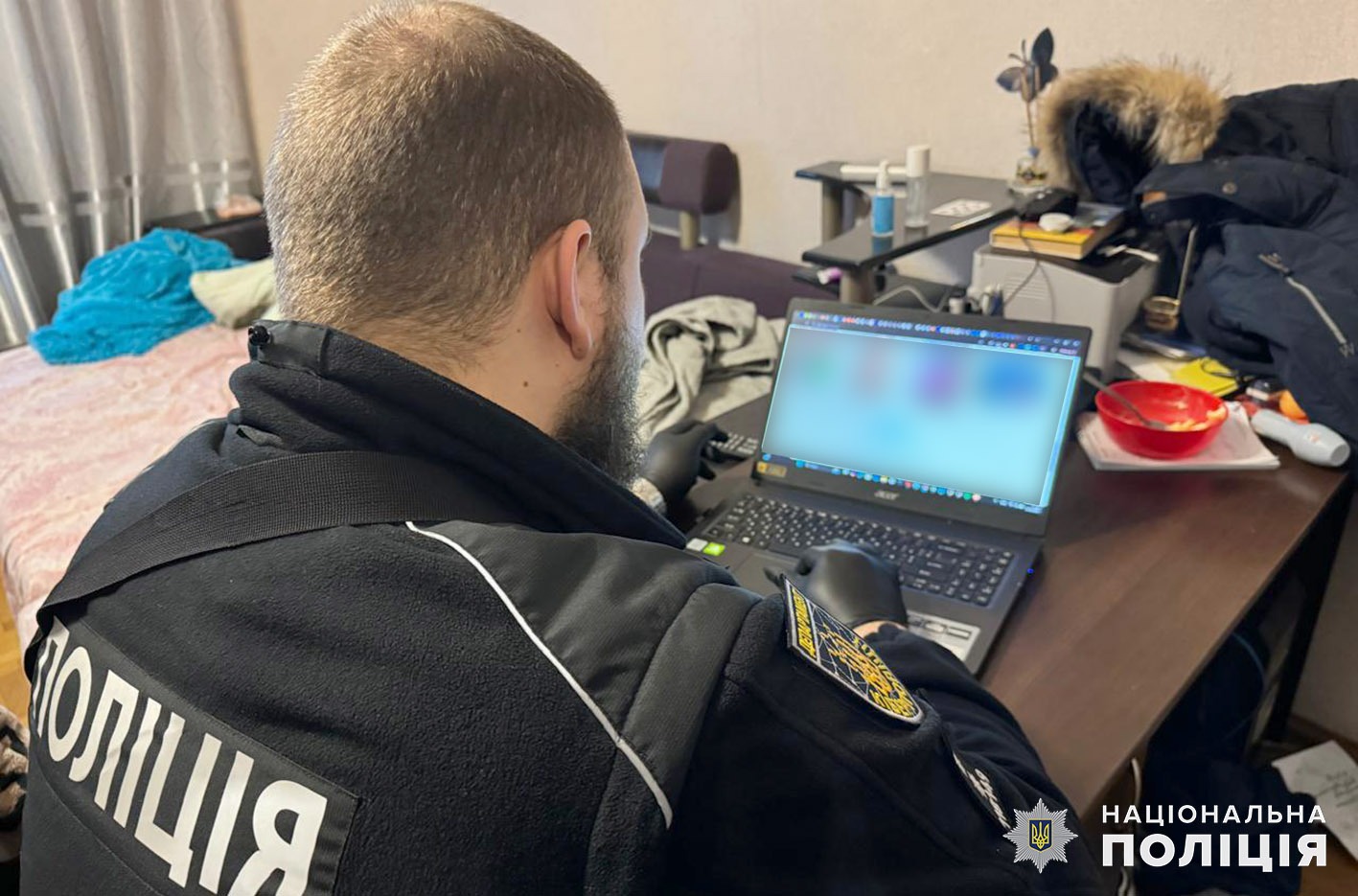  На лаві підсудних опиниться чоловіка, який за гроші розповсюджував дитяче порно 