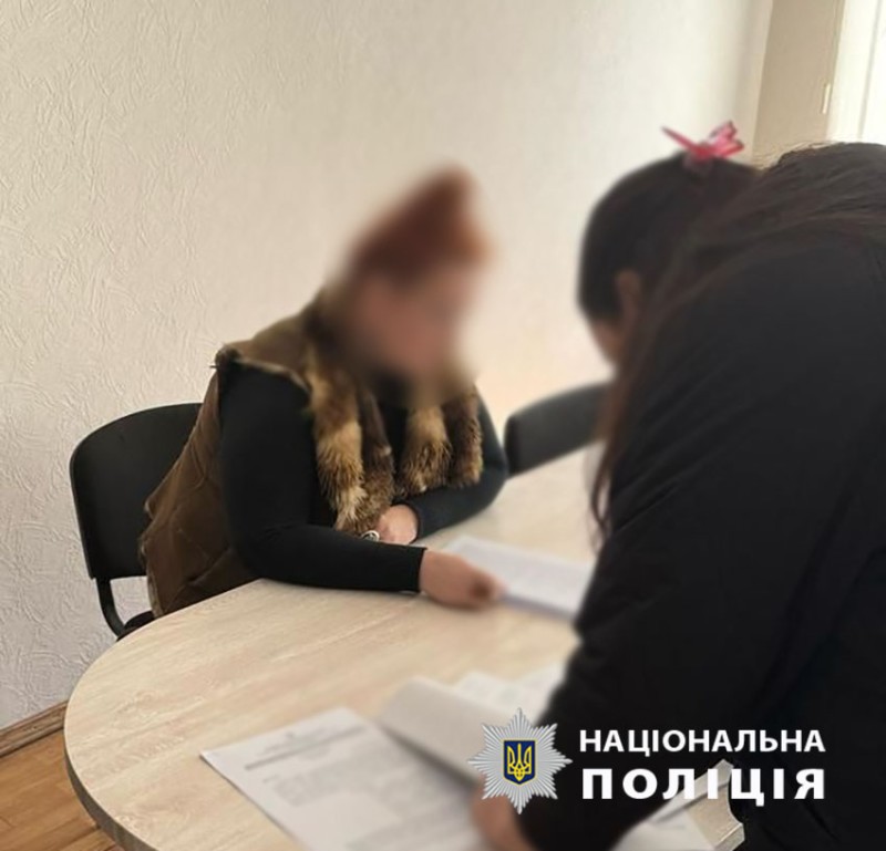  Київські поліцейські оголосили про підозру службовиці «Київміськсвітло», яка закупила світильники для вуличного освітлення зі збитком у майже 1,4 млн грн 