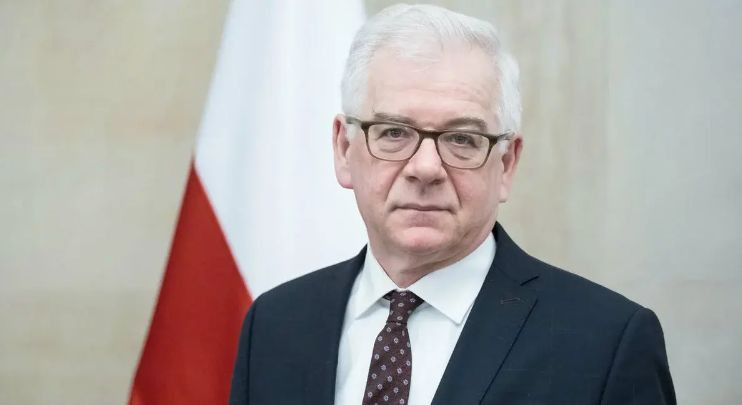  Ексглава МЗС Польщі критикує уряд за завчасну відмову від участі у "миротворчій" місії в Україні 