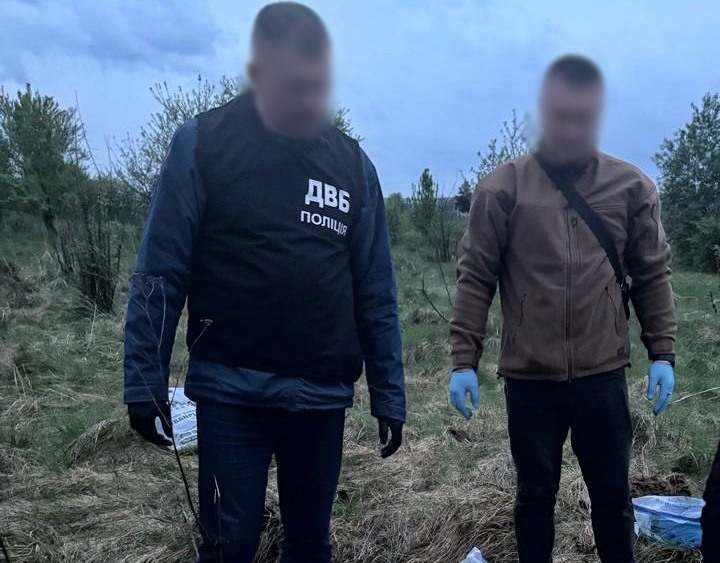  На Прикарпатті судитимуть членів наркосиндикату, які виготовляли психотропи у пересувній нарколабораторії 