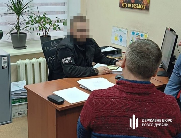  У Запоріжжі судитимуть експравоохоронця, який «зливав» ритуальникам дані про померлих 