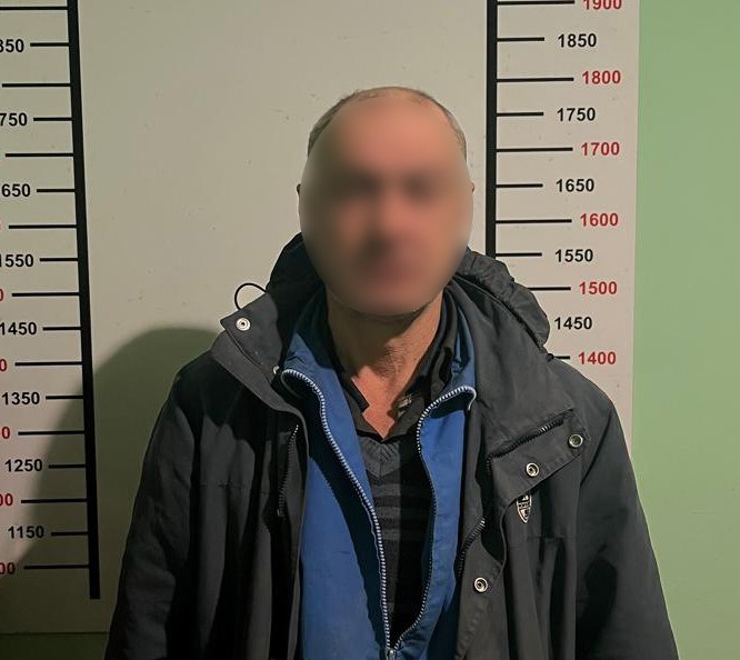  На Львівщині зловмисник убив знайомого 10-ма ударами ножа 