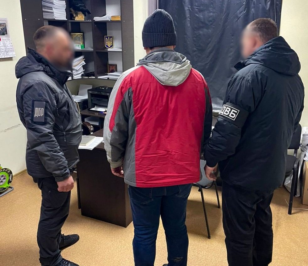  На Херсонщині оперативники ДВБ Нацполіції затримали псевдоправоохоронця окупантів 