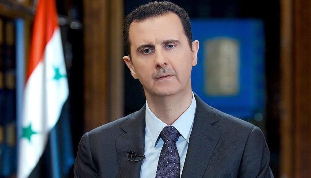  Асад залишився у Сирії, а його родина виїхала за кордон - WSJ 