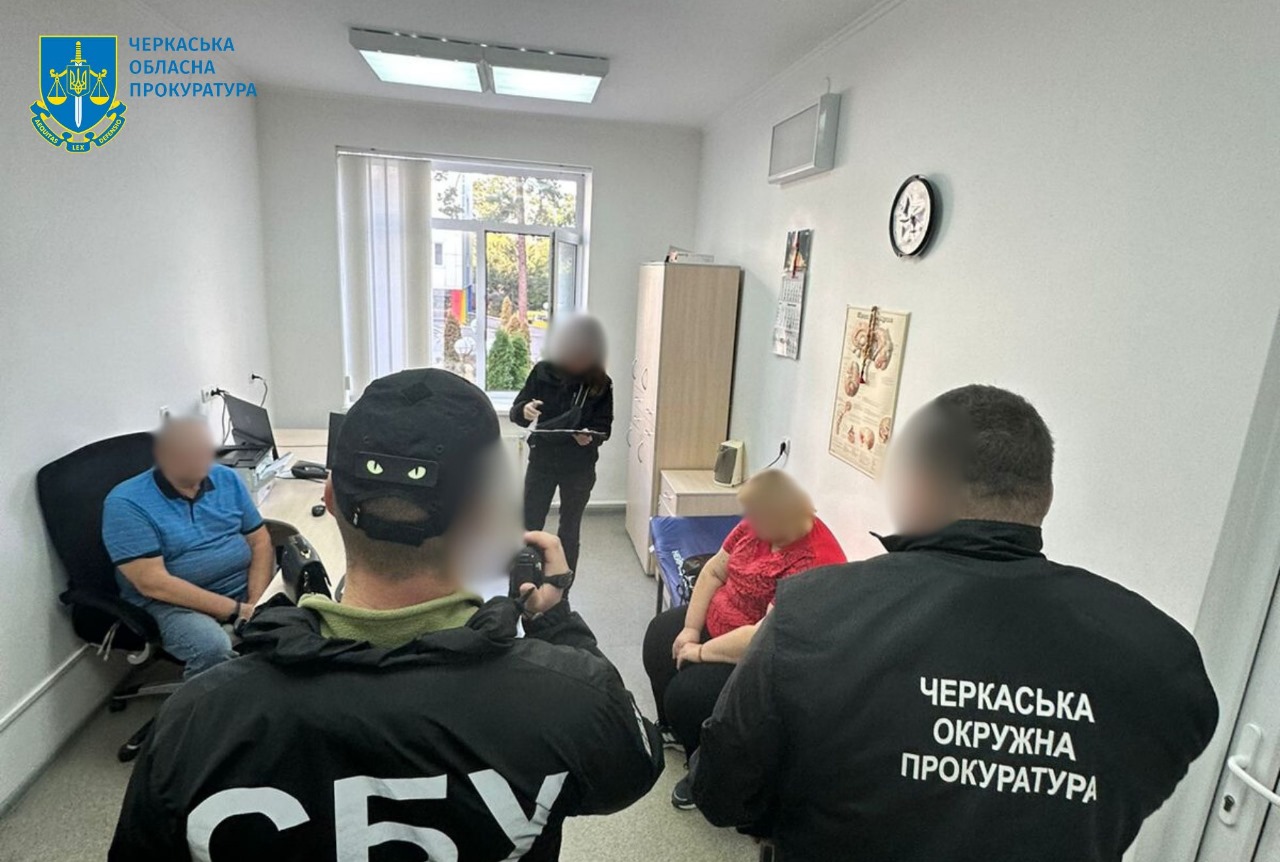  Викрито працівників навчальних та медичних закладів, які допомагали ухилянтам уникнути мобілізації в різних регіонах України 