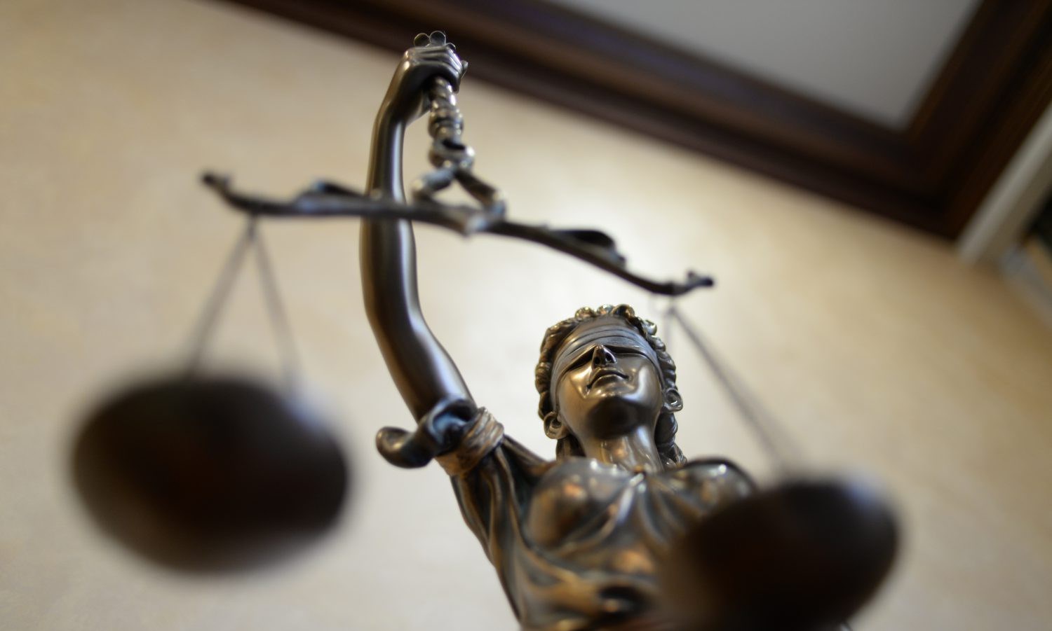  Скеровано до суду справу стосовно судді, який організував викрадення людини 
