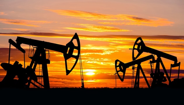  Нафта дорожчає на тлі загострення конфлікту на Близькому Сході 