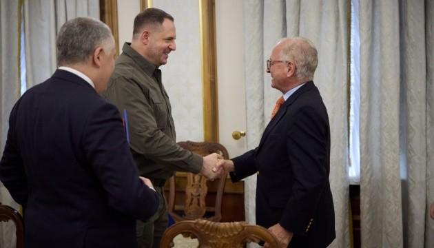  Єрмак та Ішингер обговорили підготовку до Мюнхенської конференції в лютому 2025 року 