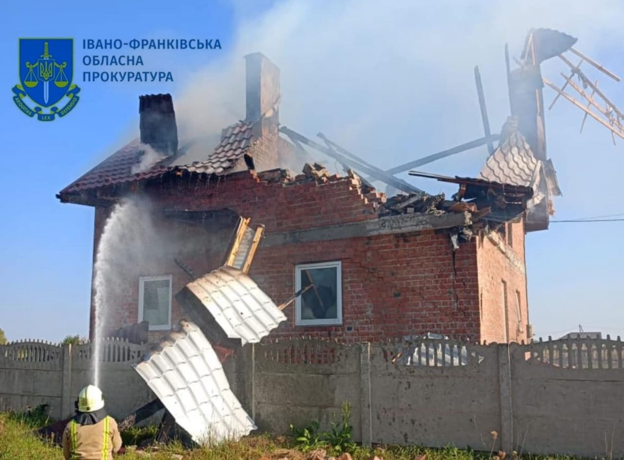  Внаслідок ворожої атаки рф Прикарпаття пошкоджено об’єкт критичної інфраструктури – розпочато розслідування 