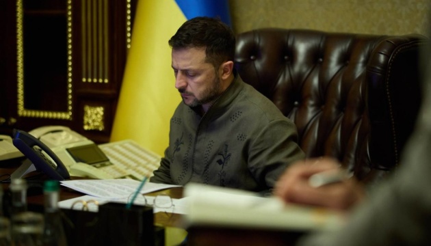  Зеленський і Шольц обговорили фінансування оборонної підтримки України 