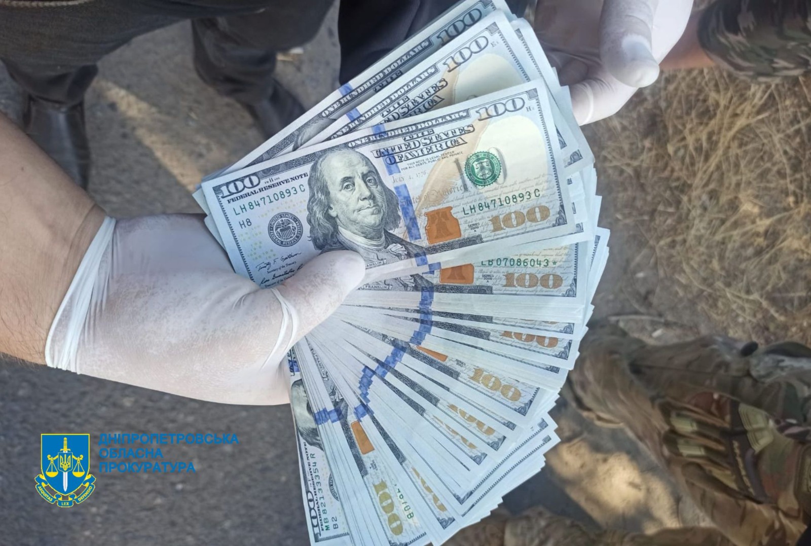 Замовив коханця дружини за 15 тис дол США - підозрюється мешканець Дніпропетровщини 