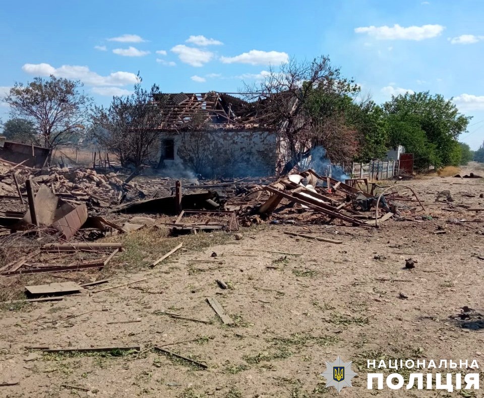  На Херсонщині росіяни вбили людину, ще 11 поранено, серед них двоє дітей – поліцейські задокументували воєнні злочини рф 