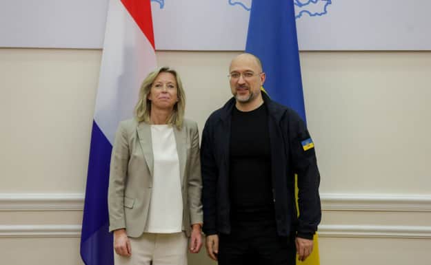  Голова Міноборони Нідерландів несподівано прибула в Україну 
