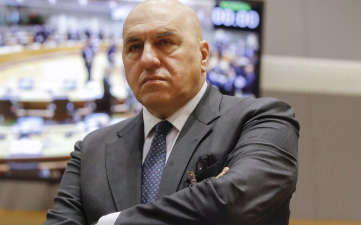  Міністра оборони Італії терміново госпіталізували 