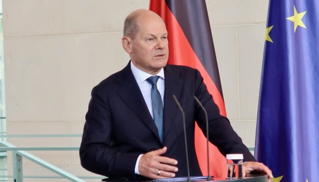  Шольц веде переговори з європейськими лідерами про посилення підтримки України 