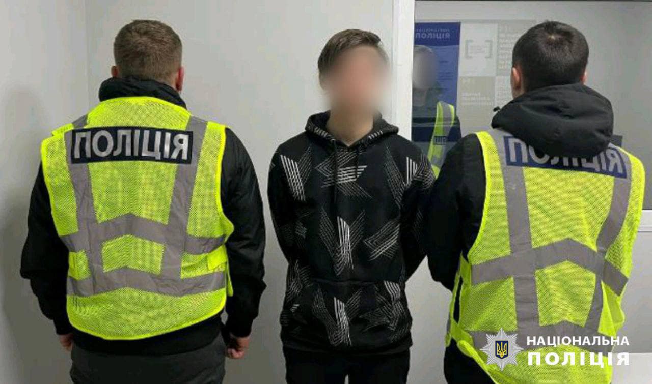  Слідчі поліції Київщини повідомили про підозру групі осіб, які підпалювали релейні шафи 
