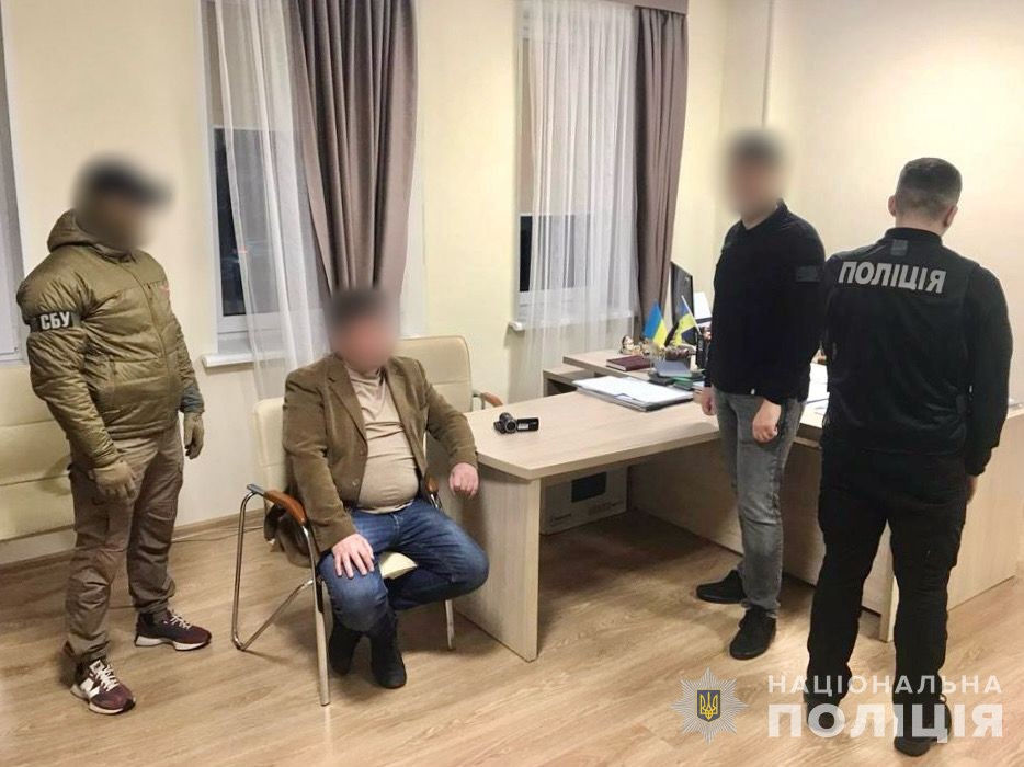  Перемога у тендері з ремонту об’єкта комунальної власності за «відкат»: на Одещині правоохоронці викрили посадовця міськради у корупції 