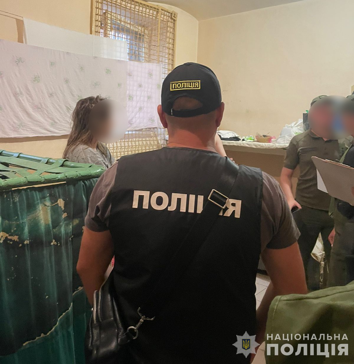  Поліцейські знешкодили два злочинні угруповання, які розповсюджували наркотичні речовини на території західних областей 