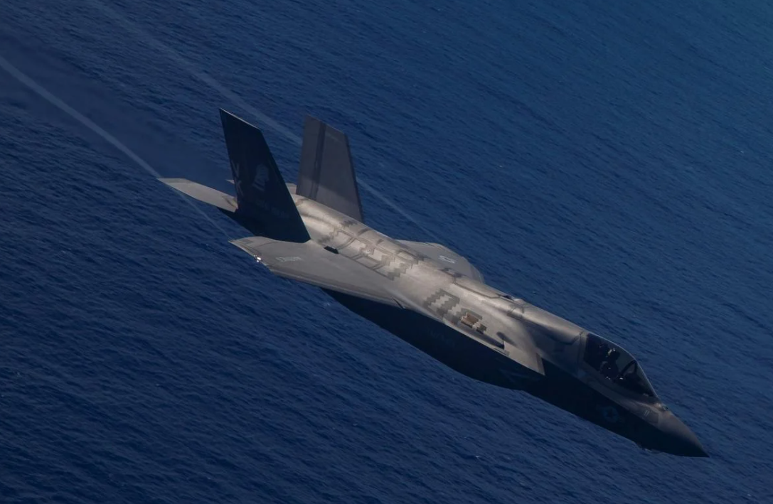  Винищувачі F-35 зможуть скидати новітні ядерні бомби 