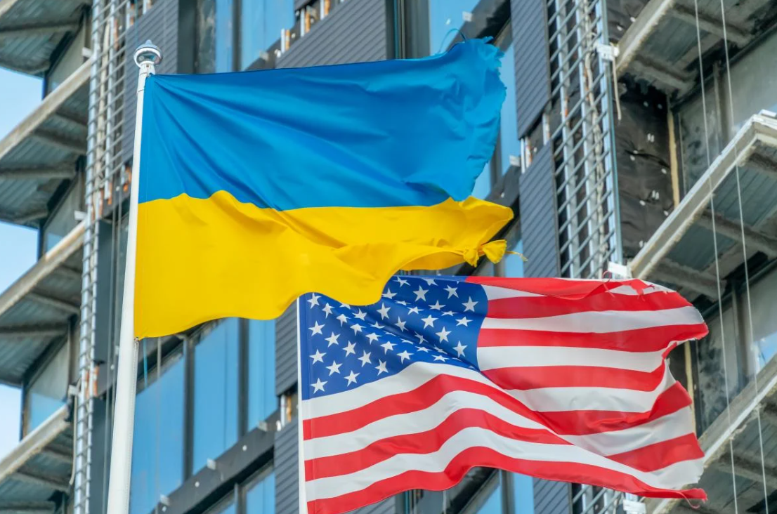  "Не треба перетворювати на трагедію": Данілов висловився щодо затримки рішення США про допомогу Україні 