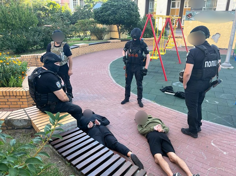  Напад на високопосадовця податкової служби: суд обрав затриманим запобіжні заходи 