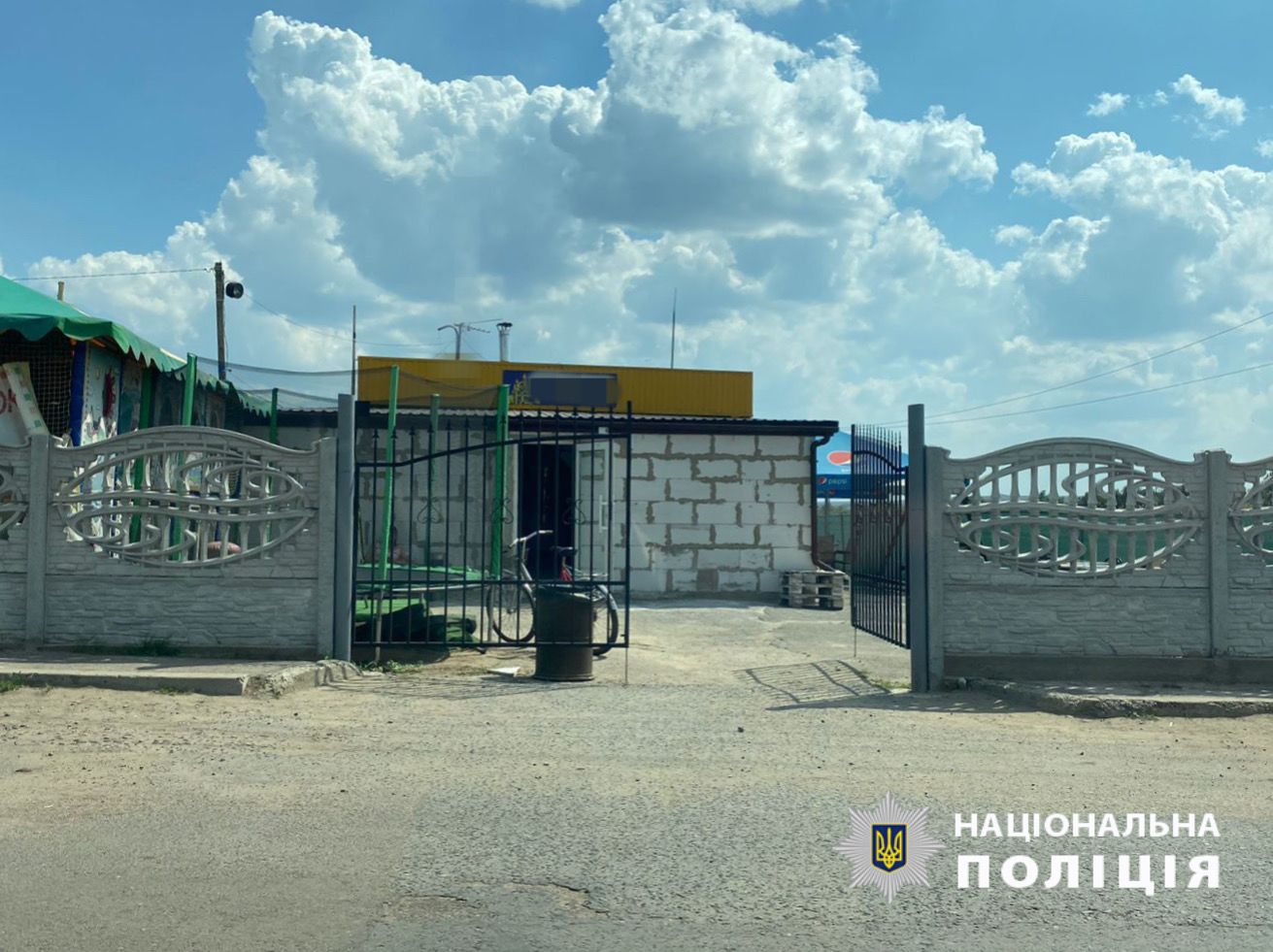  Щонайменше п’ять років позбавлення волі загрожує жителю Одеси за крадіжку з магазину-кафе в одному з сіл Березівського району 