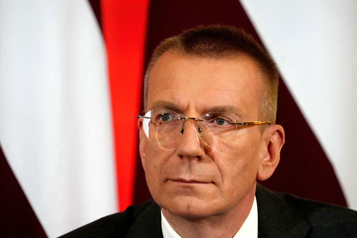  Президент Латвії заявив про готовність закрити кордон з РФ та Білоруссю 
