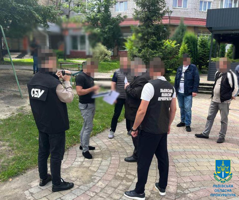  У Львові затримано адвоката, який пропонував вирішити питання зі зміною запобіжного заходу на більш м’який 