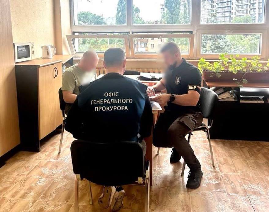  Сприяли фізособі-підприємцю в заниженні суми донарахувань ПДВ - викрито податківців на Полтавщині 