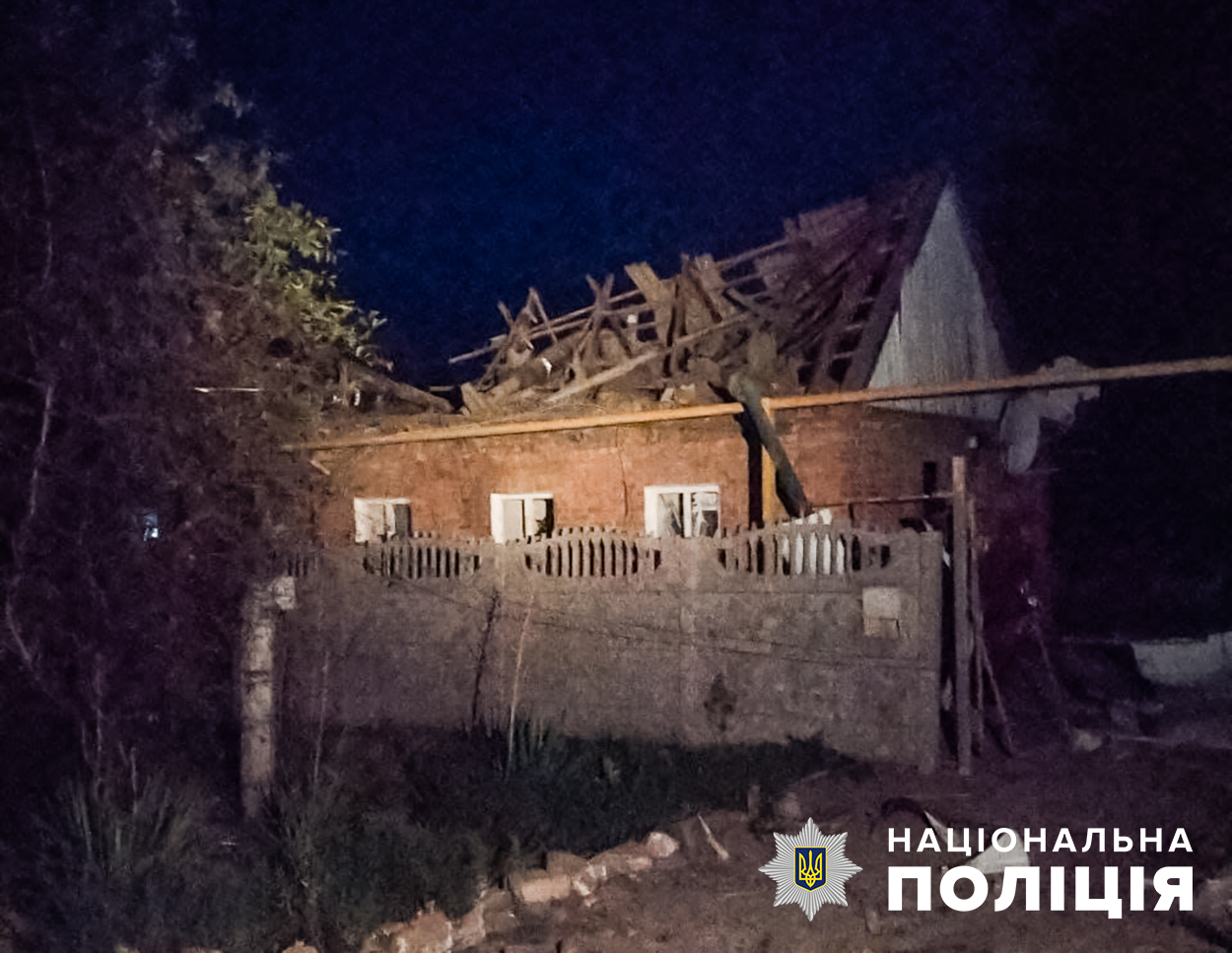  На Запоріжжі через російські обстріли загинула літня жінка – наслідки влучань задокументували поліцейські 